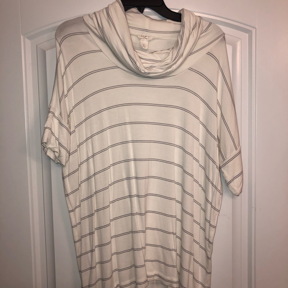 Grey and white cow neck top